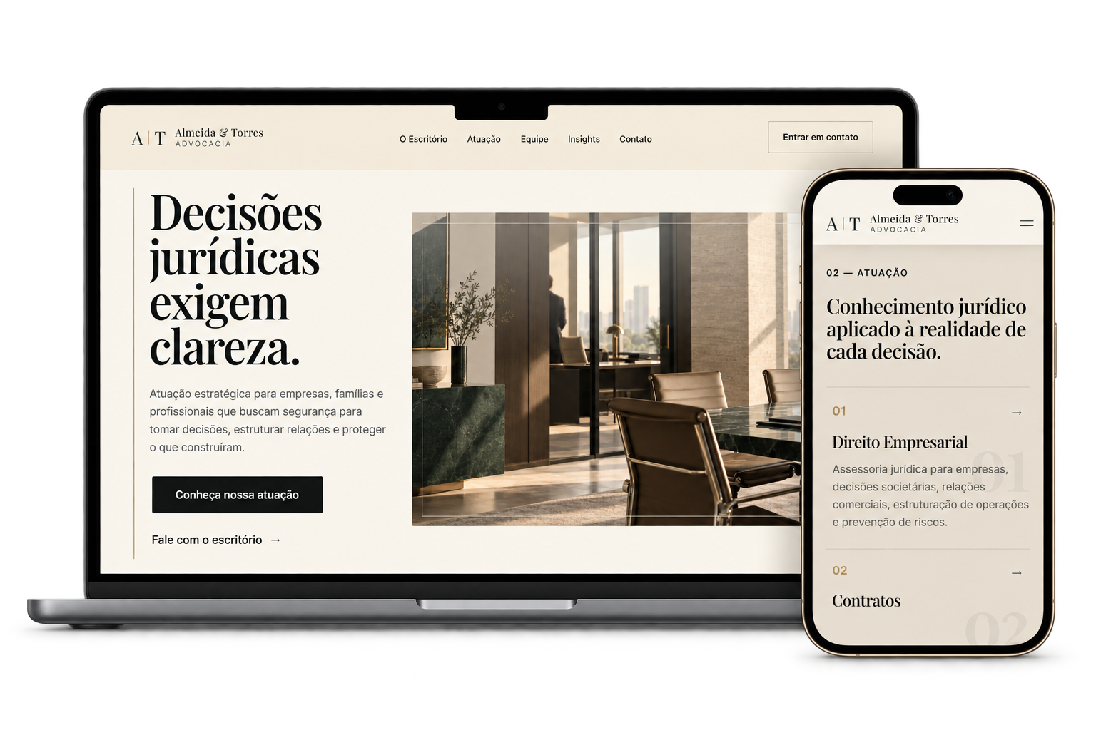 Apresentação visual do site Almeida e Torres Advocacia em computador e celular